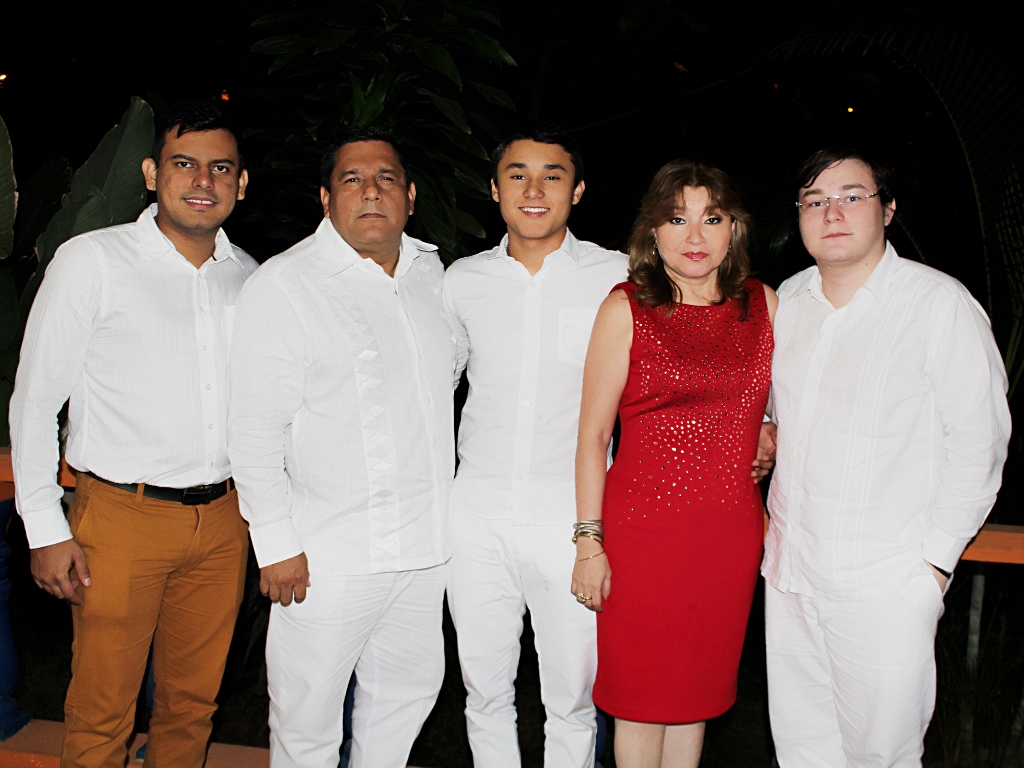 Juan Nicolás Trujillo, Wilson Trujillo, Pablo José Trujillo, Teresa Barrera de Trujillo y Santiago Trujillo